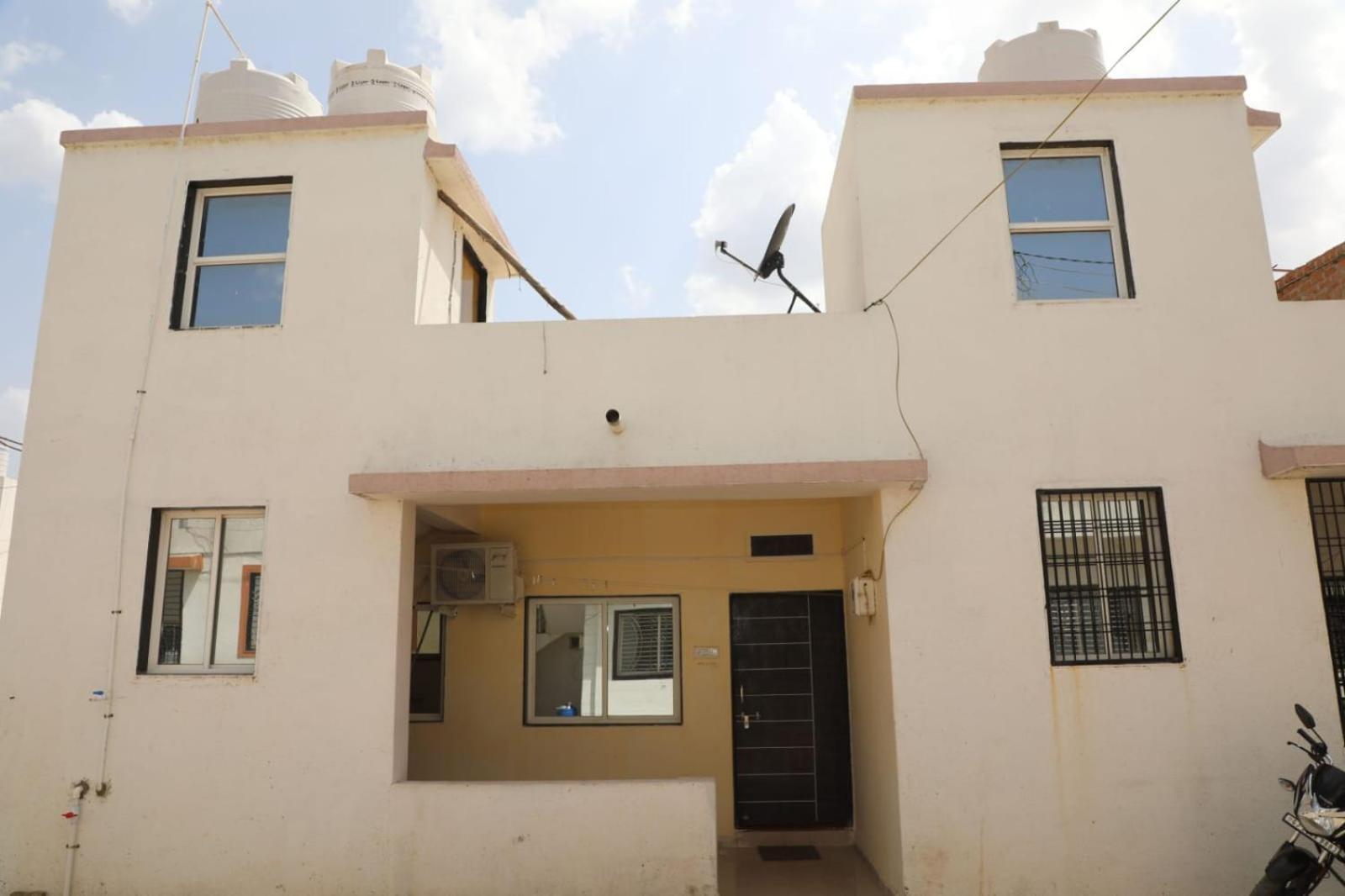 Aradhya Prime Home Stay Garudeshwar Екстер'єр фото