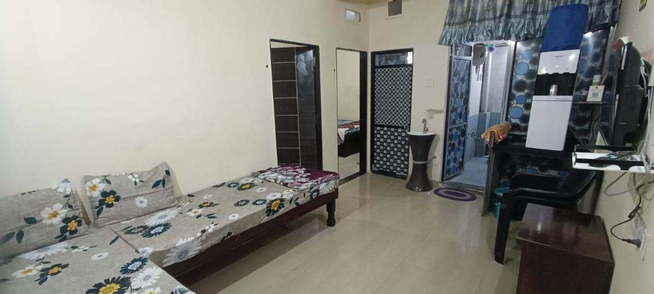 Aradhya Prime Home Stay Garudeshwar Екстер'єр фото